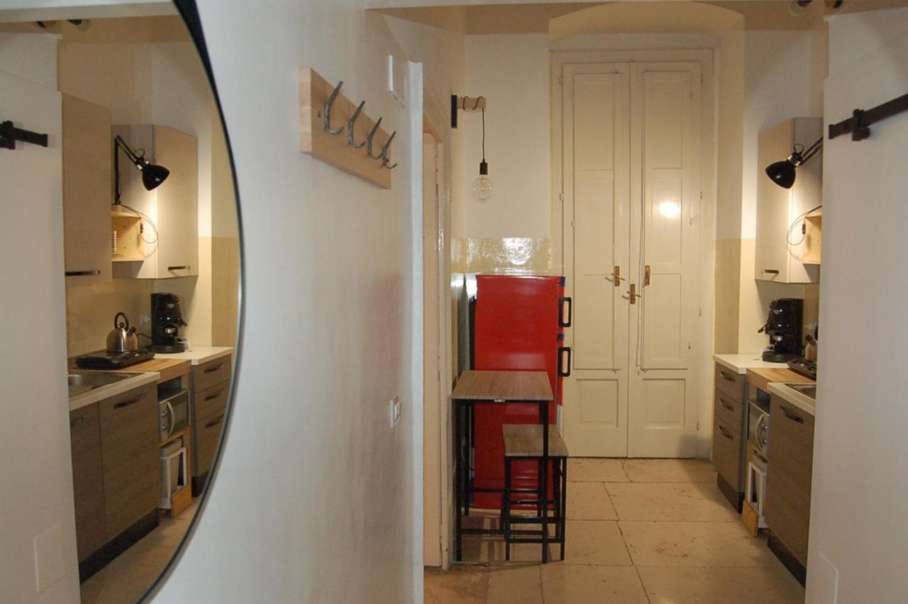 Dimora Ateneo - Nel Centro Della Citta Bari Bagian luar foto