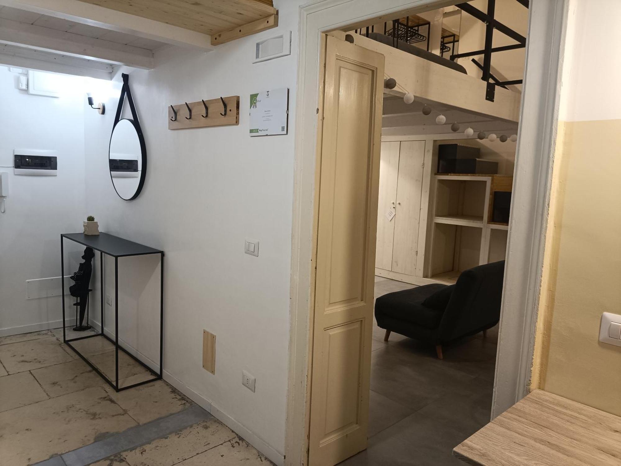 Dimora Ateneo - Nel Centro Della Citta Bari Bagian luar foto